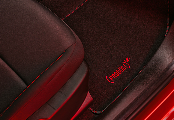 THE DETAILS THAT MAKE RED (RED)