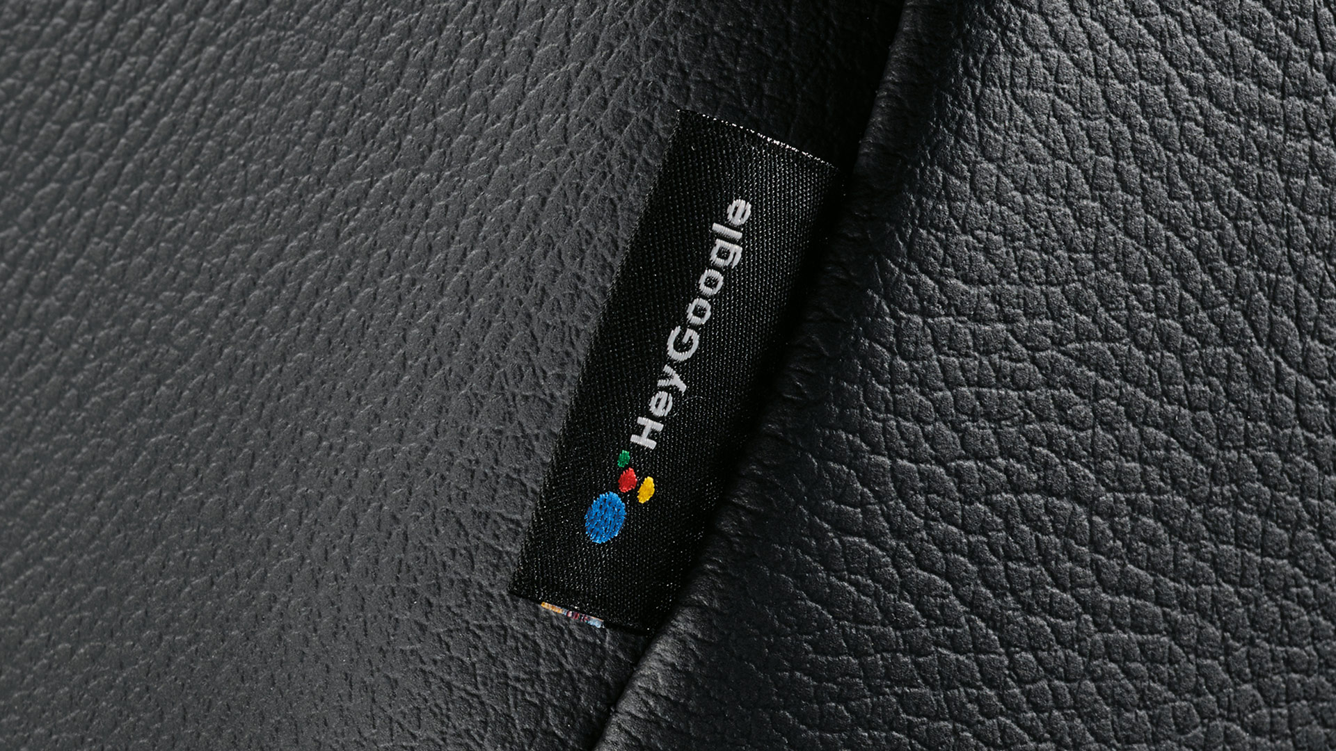 EXCLUSIVE TOUCH