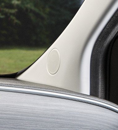 6 SPEAKERS SOUND SYSTEM